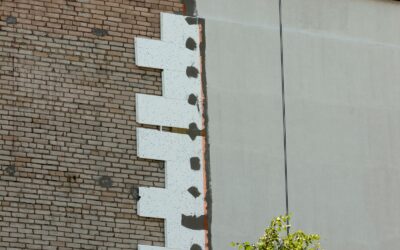 Jak prawidłowo przygotować ścianę pod ocieplenie styropianem? Kluczowe błędy wykonawcze